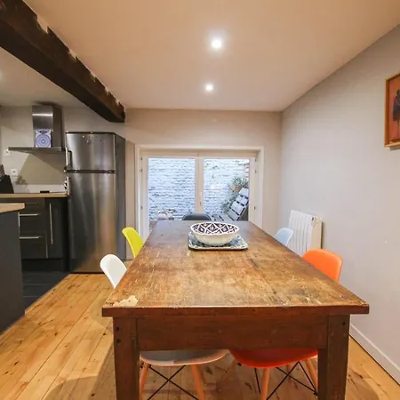 Апартаменты Old Town Nice Functional And Cozy Ap For 3pers Terrace Лилль